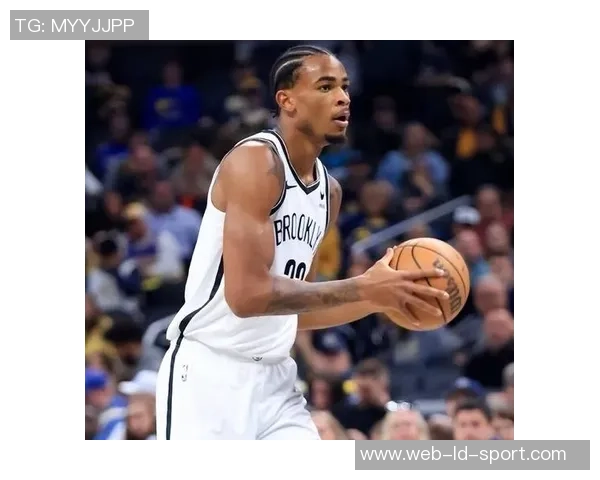 克拉克斯顿成争冠球队首选交易目标引发热议